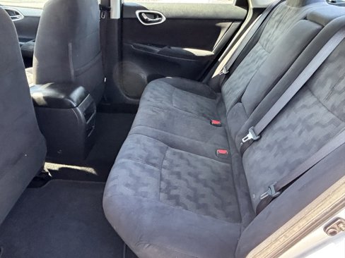 Used 2013 Nissan Sentra SV image 19
