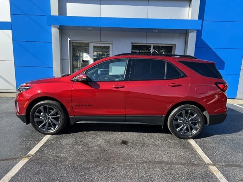 Used 2023 Chevrolet Equinox RS w/ RS Leather Package image 5