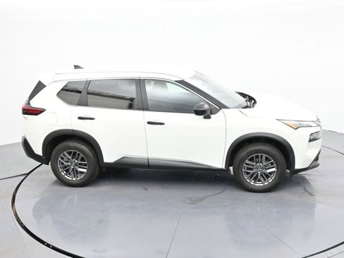 Used 2023 Nissan Rogue S image 26