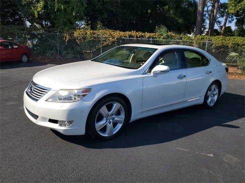 Used 2010 Lexus LS 460 image 3