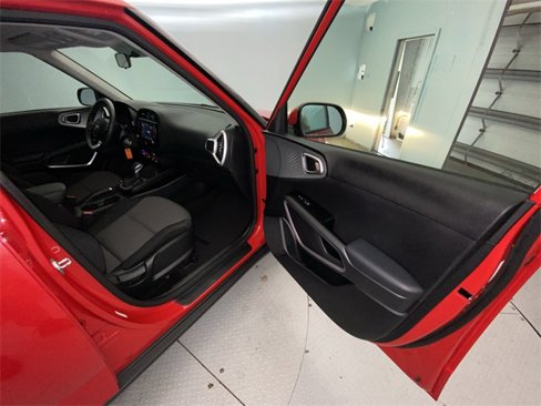 Used 2020 Kia Soul LX image 23