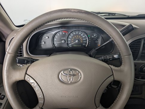 Used 2005 Toyota Sequoia Limited image 18