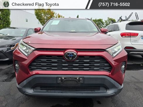 Used 2020 Toyota RAV4 XLE image 2