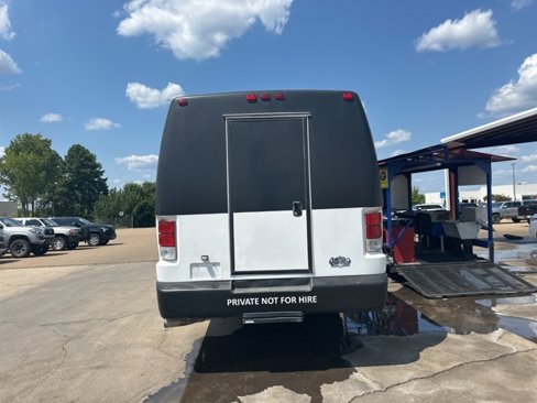 Used 2013 Ford F550 2WD Regular Cab Super Duty w/ Payload Upgrade Pkg image 8