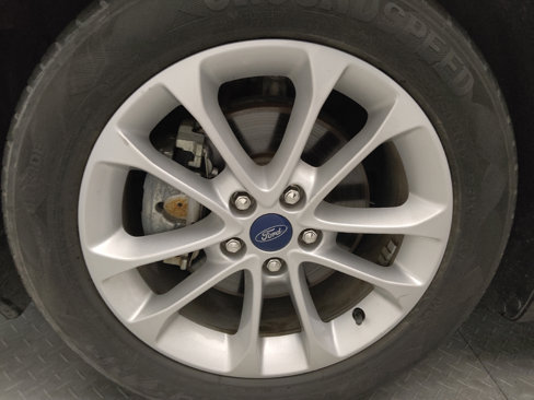 Used 2020 Ford Fusion SE image 31