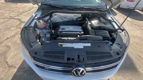 Used 2015 Volkswagen Tiguan R-Line image 34