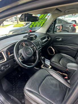 Used 2016 Jeep Renegade Limited image 6