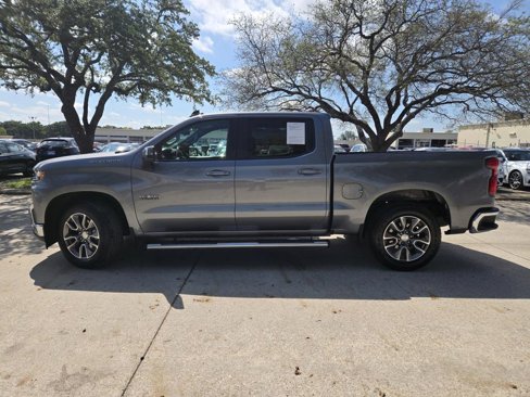 Used 2021 Chevrolet Silverado 1500 LT w/ Texas Edition Plus image 2