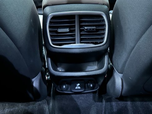 Used 2019 Hyundai Santa Fe FWD image 34