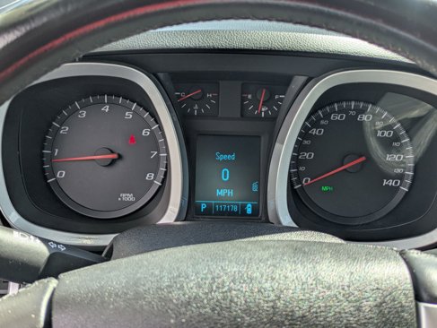 Used 2011 Chevrolet Equinox LT w/ Driver Convenience Package image 17