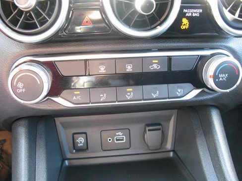 Used 2024 Nissan Sentra S image 16