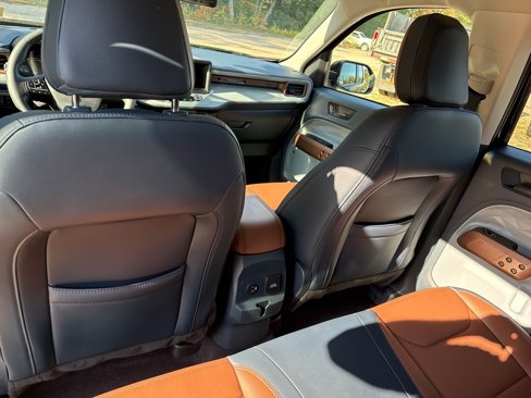 Used 2023 Ford Maverick Lariat w/ Lariat Luxury Package image 13