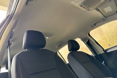 Used 2022 Volkswagen Tiguan S image 18