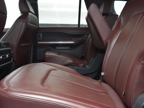 Used 2023 Ford Expedition Limited image 16