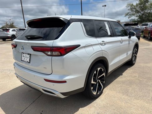 Used 2024 Mitsubishi Outlander SE image 7