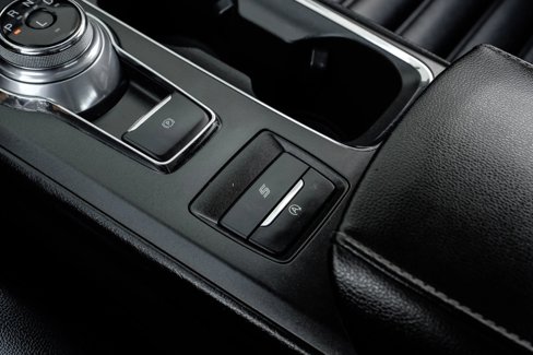 Used 2020 Ford Fusion SEL image 32