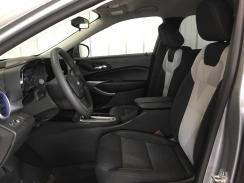 New 2025 Chevrolet Trax LS w/ LS Convenience Package image 25
