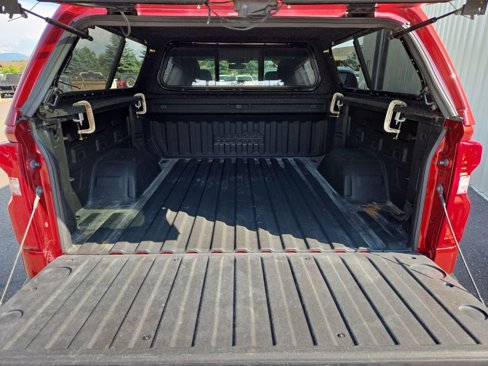 Used 2020 Chevrolet Silverado 1500 High Country image 30