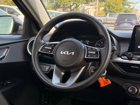 Used 2024 Kia Forte LXS image 19