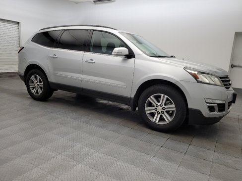 Used 2017 Chevrolet Traverse LT image 11