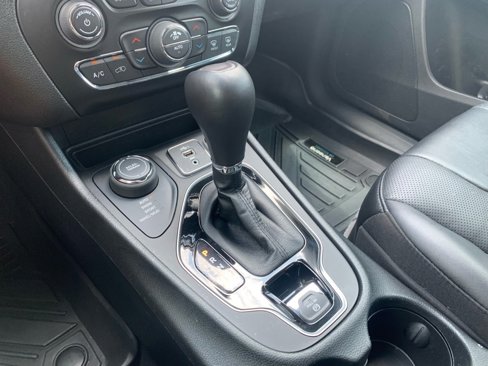 Used 2023 Jeep Cherokee Altitude Lux w/ Lux Elite Package image 19