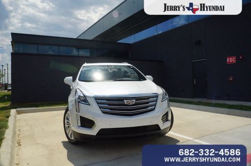 Used 2018 Cadillac XT5 Premium Luxury image 2