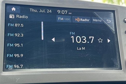 Certified 2025 Hyundai Elantra Sport image 18