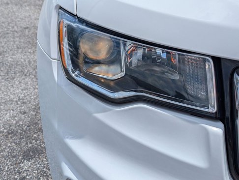 Used 2022 Jeep Grand Cherokee Limited image 4