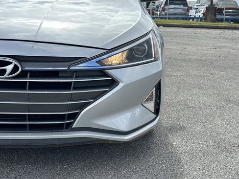 Used 2019 Hyundai Elantra SEL image 10