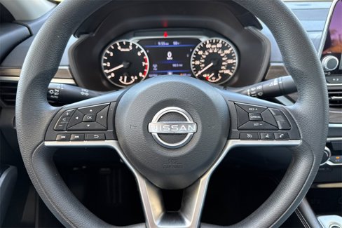 Used 2023 Nissan Altima 2.5 SV image 30