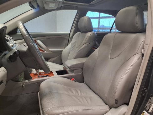 Used 2008 Toyota Camry XLE w/ Leather Pkg image 11