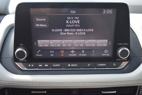 Used 2021 Nissan Rogue SV w/ Premium Package image 25