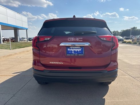 Used 2019 GMC Terrain SLE w/ Driver Convenience Package image 7