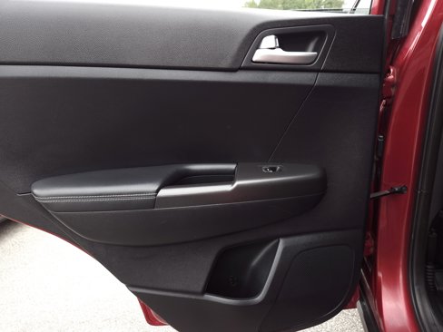Used 2017 Kia Sportage LX image 25