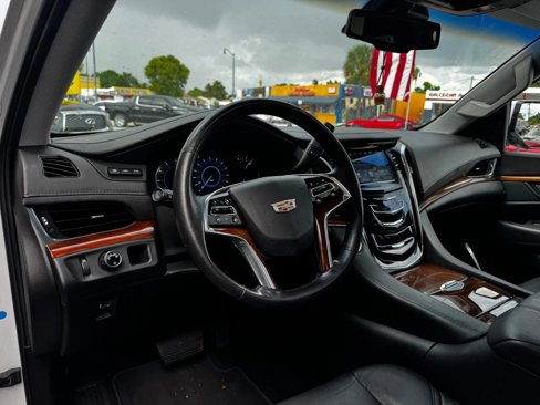Used 2016 Cadillac Escalade Premium image 18