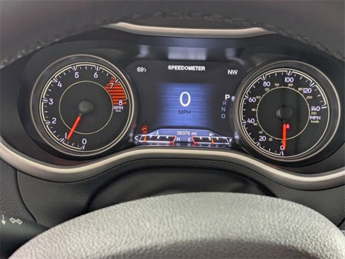 Used 2018 Jeep Cherokee Trailhawk w/ Comfort/Convenience Group image 17