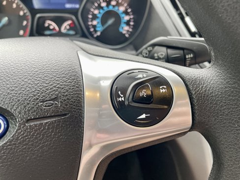 Used 2015 Ford Escape SE image 23