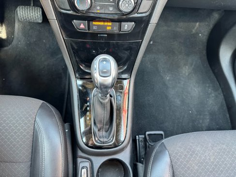 Used 2020 Buick Encore Preferred w/ Safety Package image 20