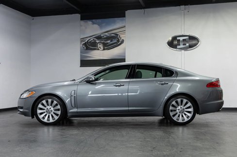 Used 2009 Jaguar XF Premium image 11