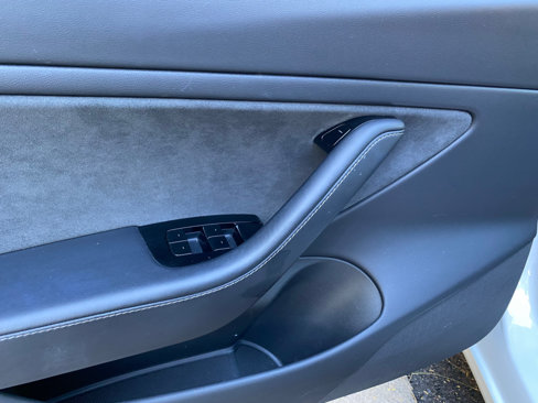 Used 2019 Tesla Model 3 Mid Range image 21