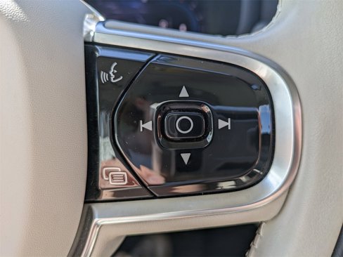 Certified 2023 Volvo S90 B6 Plus w/ Protection Package Premier image 26