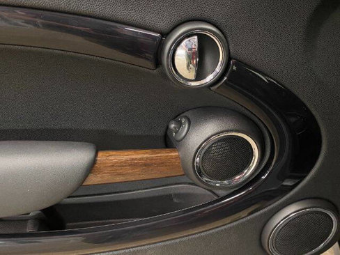 Used 2011 MINI Cooper S image 11
