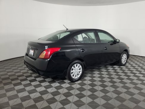 Used 2016 Nissan Versa S image 4
