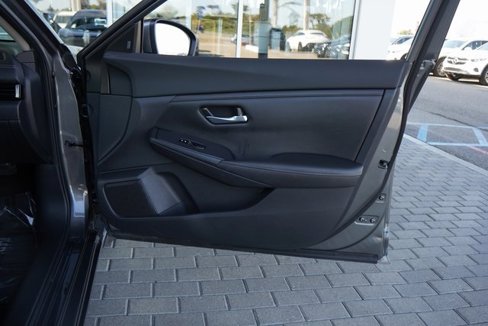 Used 2021 Nissan Sentra SV image 15