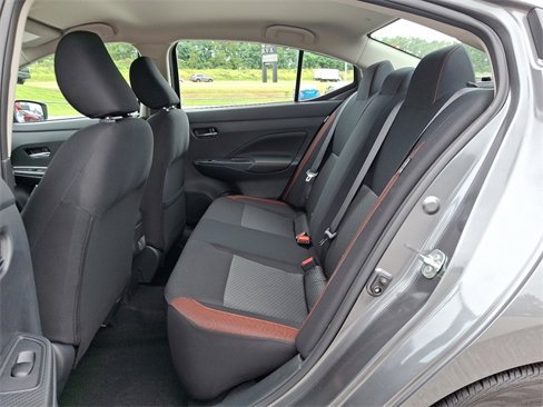 New 2025 Nissan Versa SR w/ Trunk Package image 13