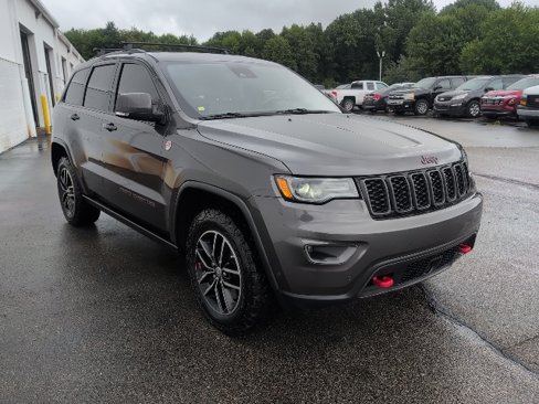 Used 2018 Jeep Grand Cherokee Trailhawk w/ Trailhawk Luxury Group image 9