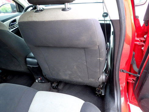 Used 2015 Chevrolet Cruze LS image 25