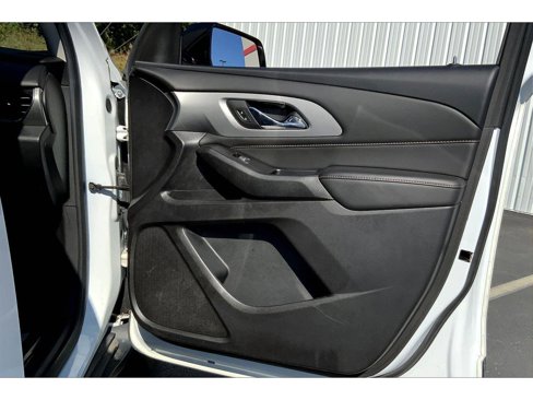 Used 2020 Chevrolet Traverse LS image 22