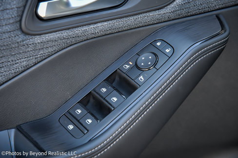 Used 2023 Nissan Rogue SV image 23