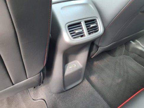 Used 2023 Buick Envision Essence w/ Sport Touring Package image 10